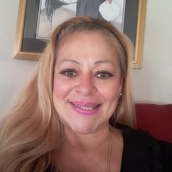 Meet your Posher, Harold - Picture 1 of 1